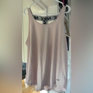 Women’s Nike pink sports top XL